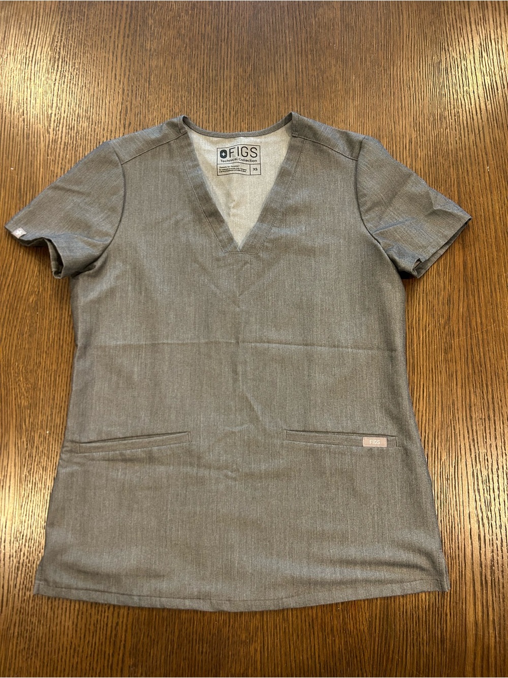 FIGS V-Neck Scrub Shirt in Heather Gray